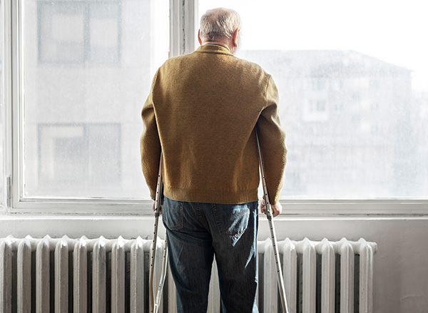 old-patient-suffering-from-parkinson2